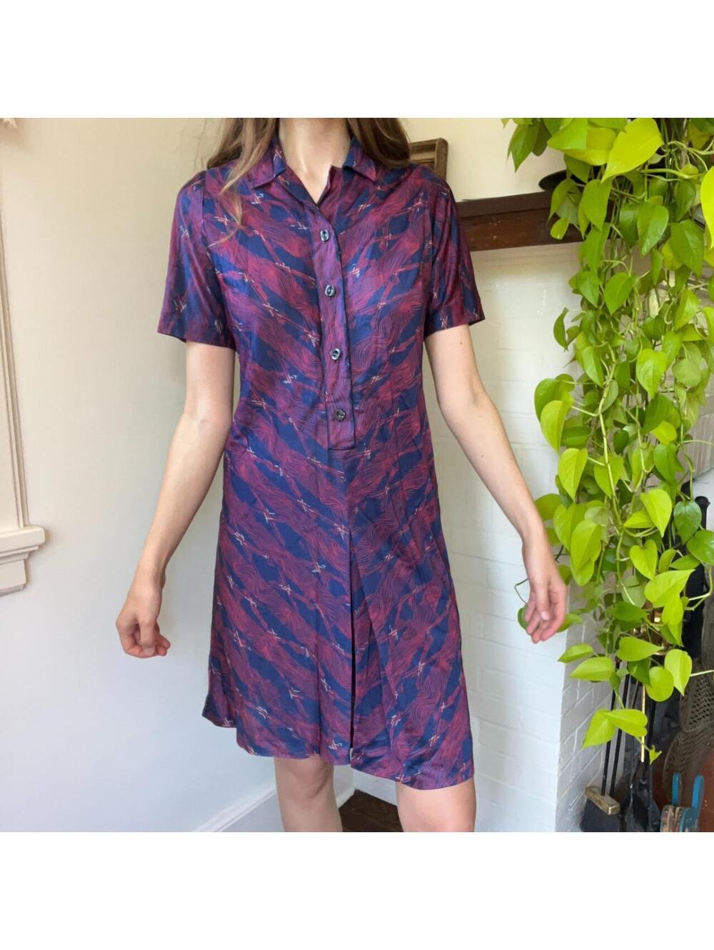 VINTAGE DRESS